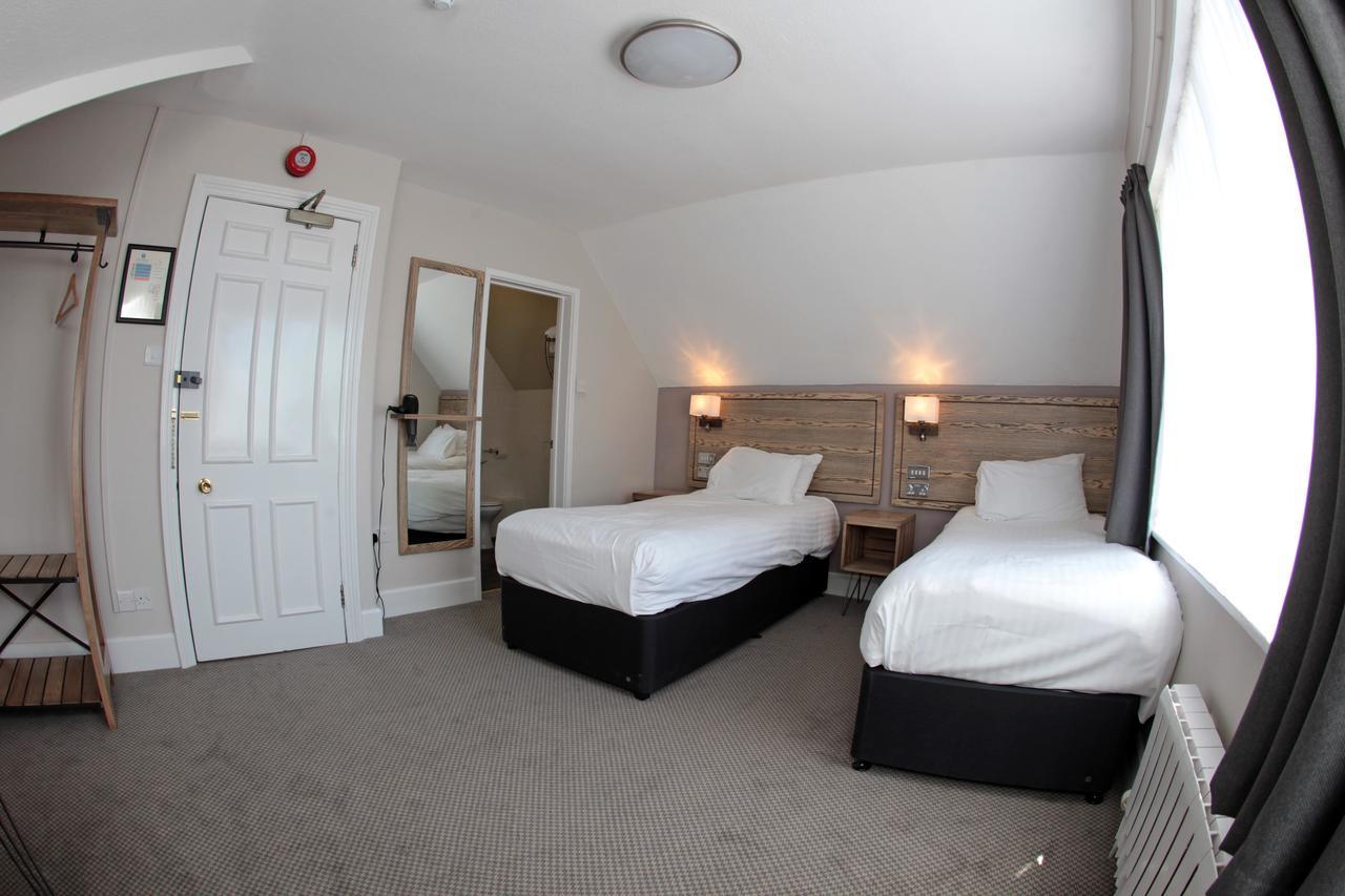Bear Inn, Somerset By Marston'S Inns 4* Street